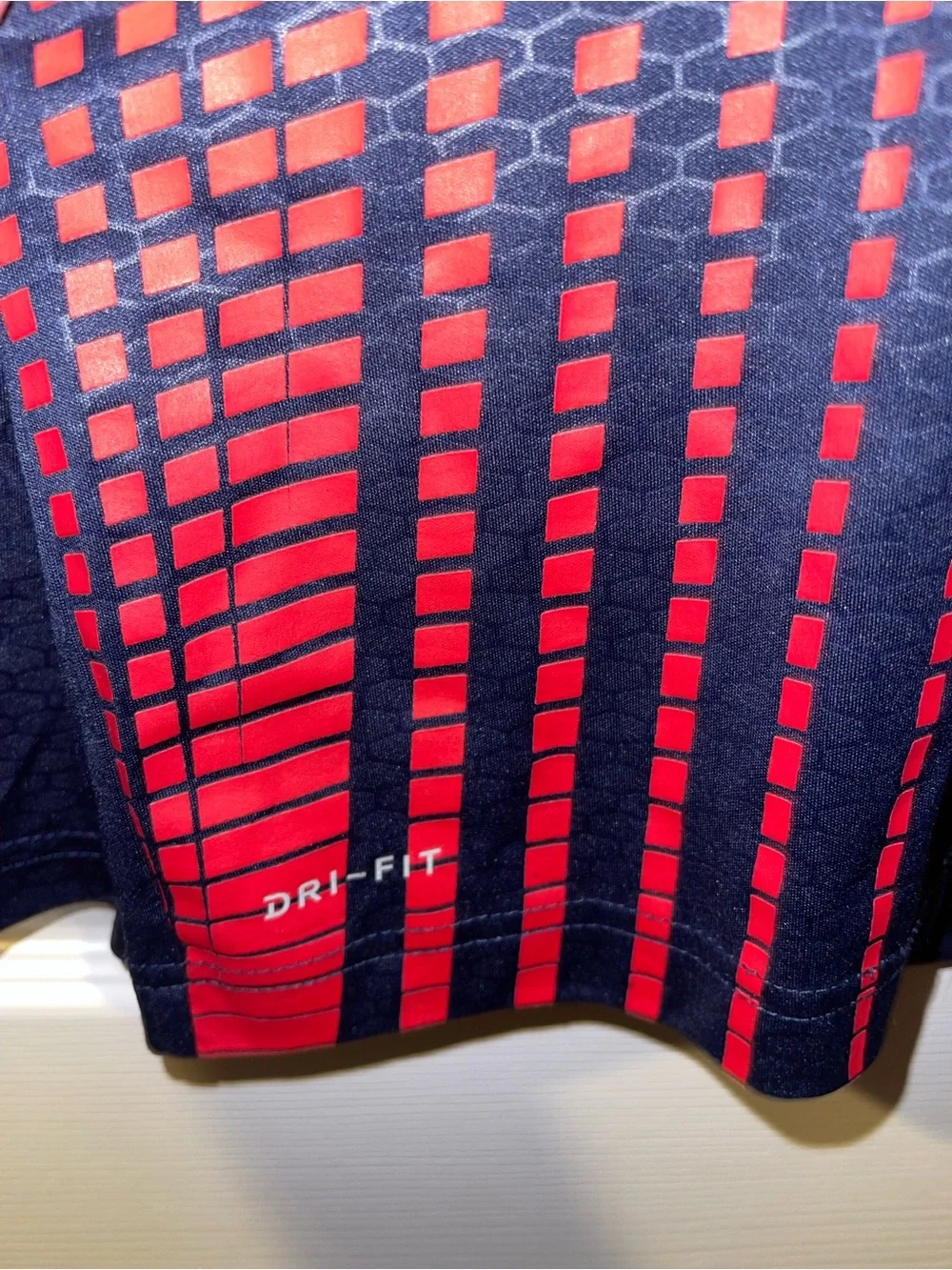 Nike 6-7 years boys dri-fit long sleeve blue red shirt just do it